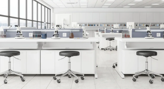 What Are the Key Considerations for a Laboratory Bench?