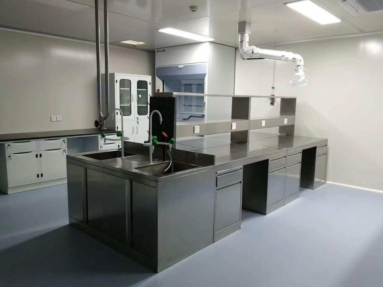 Laboratory Furniture & Solutions