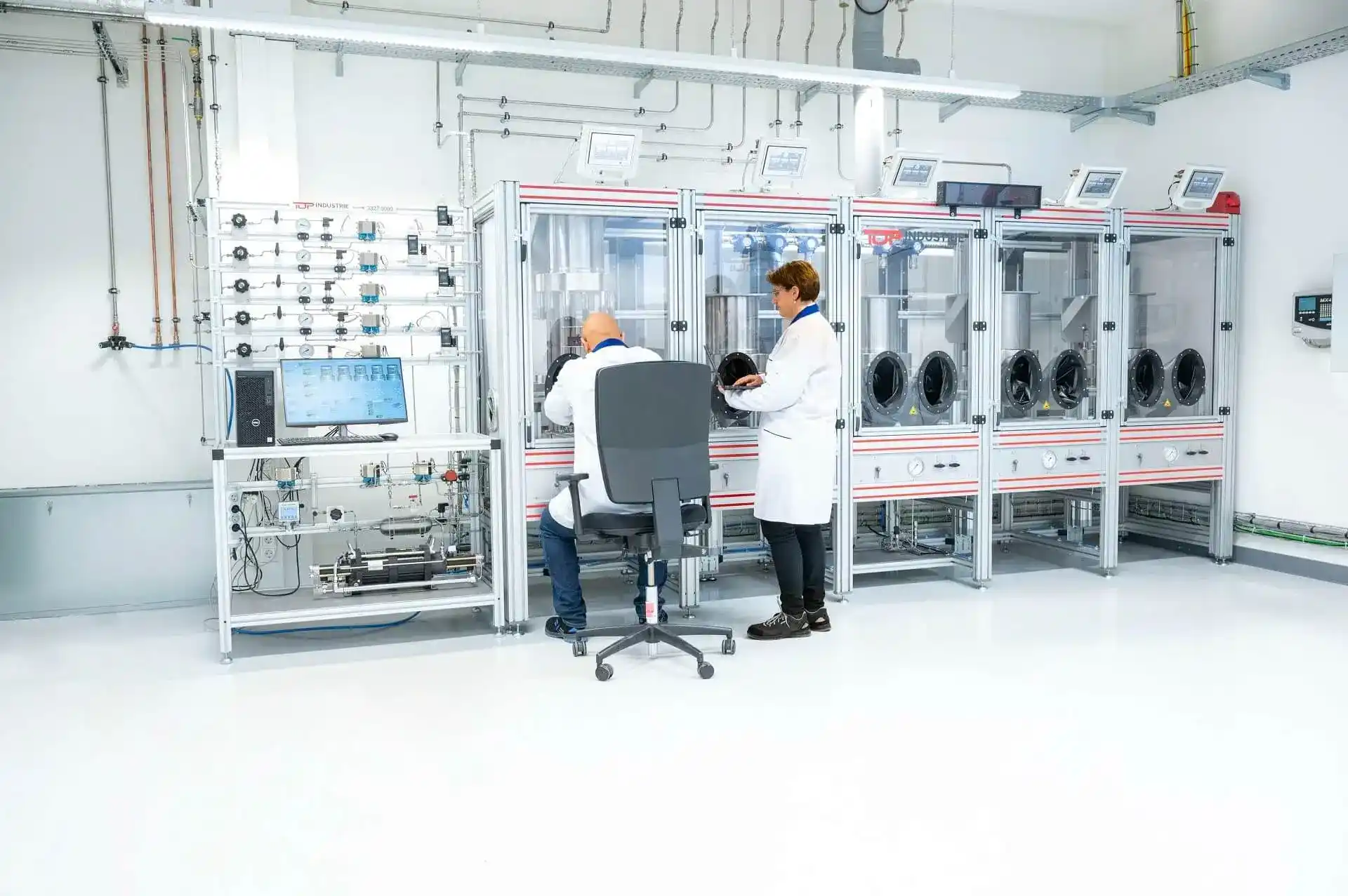 Laboratory Gas Distribution System