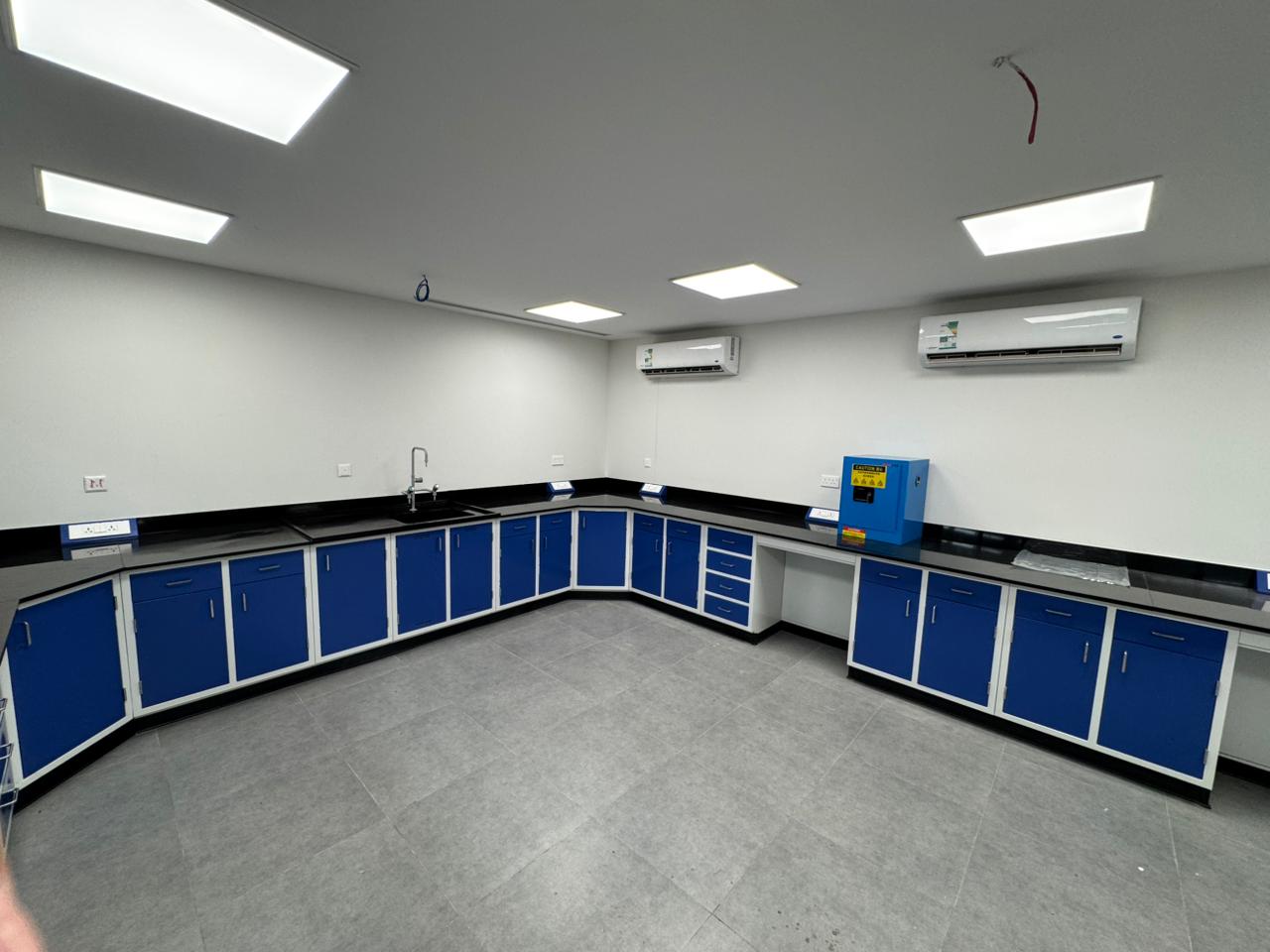 lab furniture
