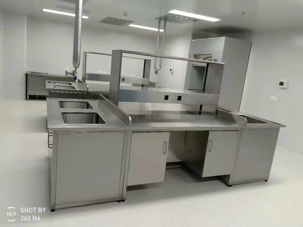 Laboratory Furniture & Solutions