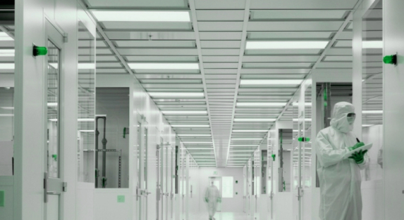 How to Maintain Cleanroom Ceiling Panels