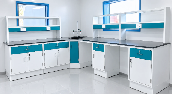 How to Evaluate Laboratory Furniture Suppliers for Large-Scale Projects